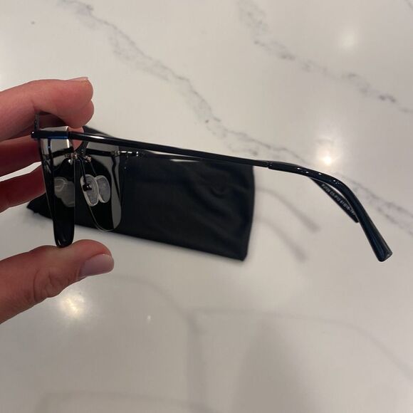 Sunglasses Black Metal Frame - Picture 3 of 4